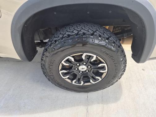 Sand Dune Metallic 2023 Chevrolet Silverado 1500 ZR2