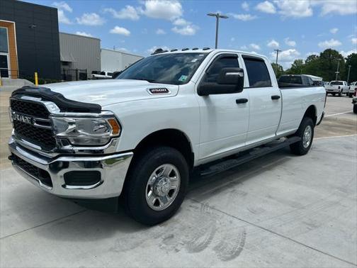 2024 RAM 2500 Tradesman 4x4 Crew Cab 8 Box
