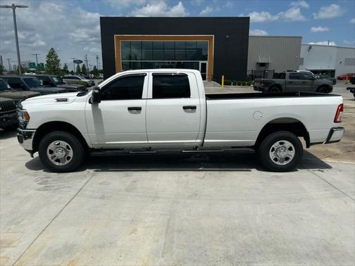 2024 RAM 2500 Tradesman 4x4 Crew Cab 8 Box