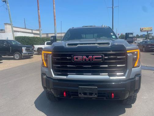 2024 GMC Sierra 2500 AT4