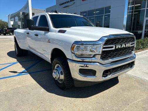 Bright White Clearcoat 2020 RAM 3500 Tradesman 4x4 Crew Cab 8 Box