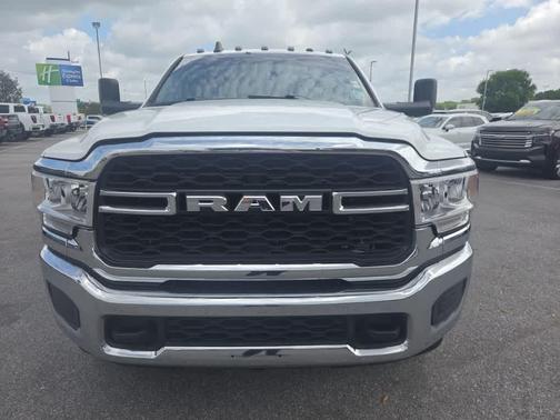 Bright White Clearcoat 2020 RAM 3500 Tradesman 4x4 Crew Cab 8 Box