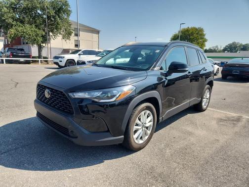 2022 Toyota Corolla Cross LE
