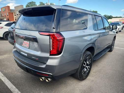 2024 GMC Yukon XL AT4