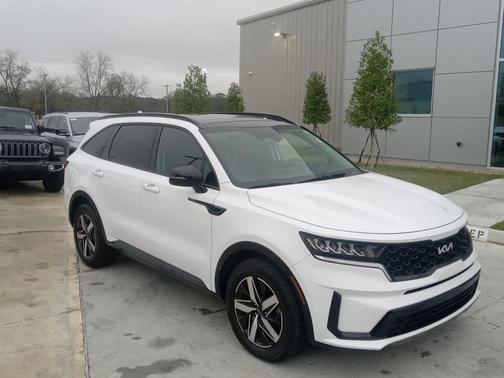2022 Kia Sorento S