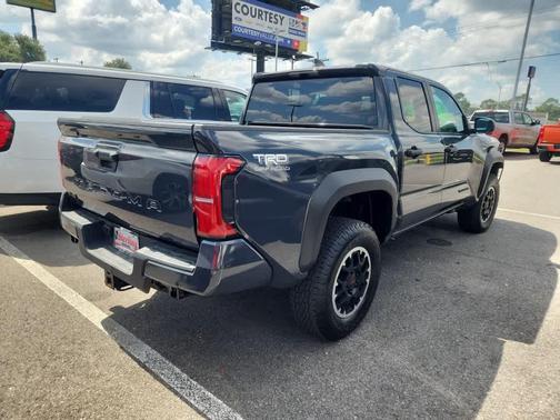 2024 Toyota Tacoma TRD Off Road