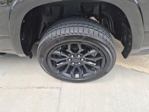 Diamond Black Crystal Pearlcoat 2025 RAM 1500 Limited