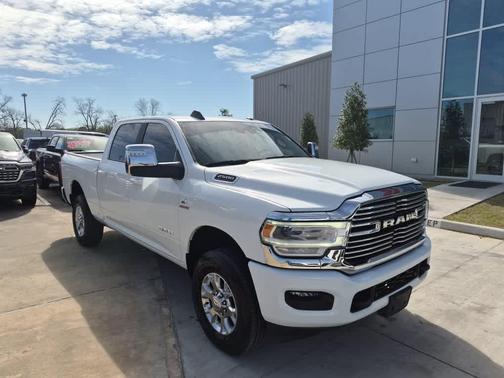 2024 RAM 2500 Laramie 4x4 Crew Cab 64 Box
