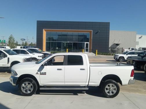 2017 RAM 2500 Big Horn 4x4 Crew Cab 64 Box