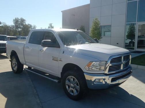 2017 RAM 2500 Big Horn 4x4 Crew Cab 64 Box