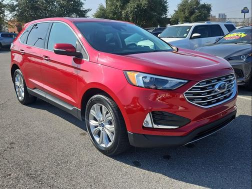 2022 Ford Edge Titanium