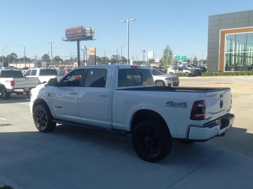 2020 RAM 2500 Laramie 4x4 Crew Cab 64 Box