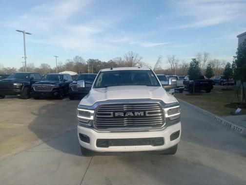 2024 RAM 2500 Laramie 4x4 Crew Cab 64 Box