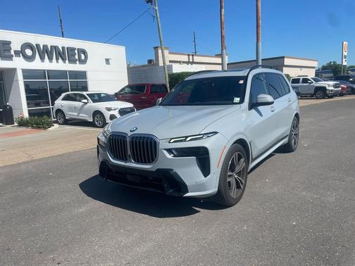 Brooklyn Grey Metallic 2023 BMW X7 xDrive40i