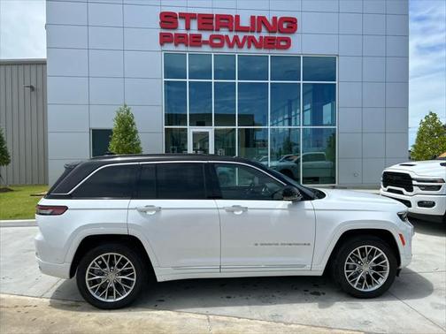 2025 Jeep Grand Cherokee Summit
