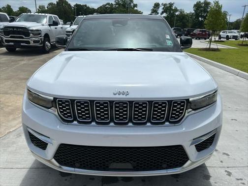 2025 Jeep Grand Cherokee Summit