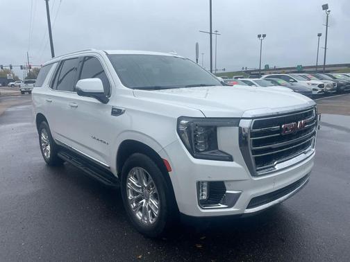 2022 GMC Yukon SLT