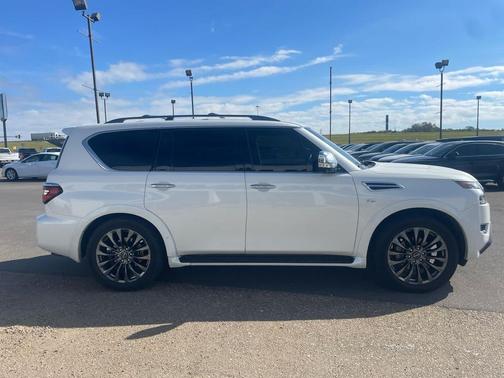 2022 Nissan Armada Platinum