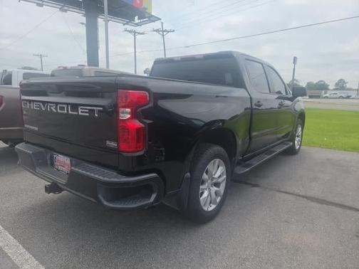 Black 2022 Chevrolet Silverado 1500 Custom