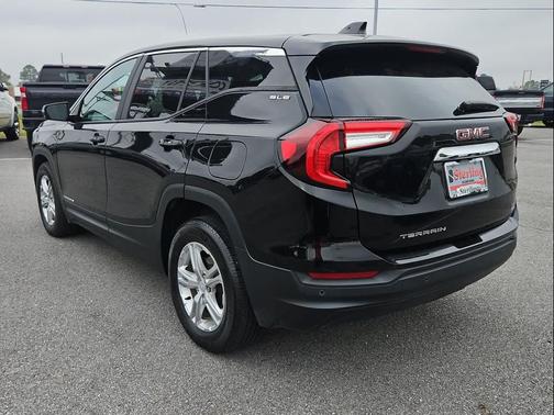 2023 GMC Terrain SLE