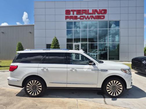Pristine White 2020 Lincoln Navigator Reserve