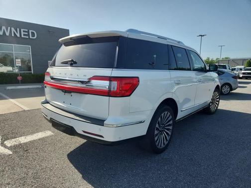 Pristine White 2020 Lincoln Navigator Reserve