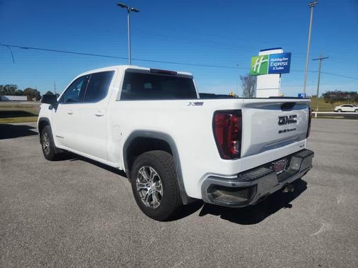 2024 GMC Sierra 1500 SLE