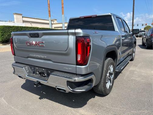 Sterling Metallic 2024 GMC Sierra 1500 SLT