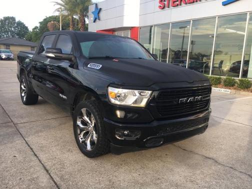 Photo 2 of 12 of 2019 RAM 1500 Big Horn