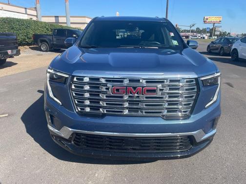 2024 GMC Acadia Denali