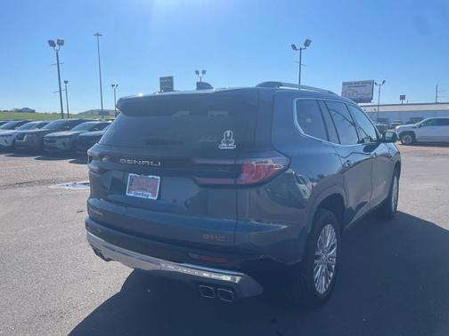 2024 GMC Acadia Denali