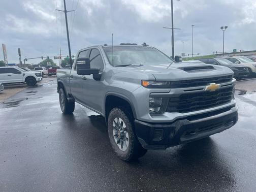 Sterling Gray Metallic 2024 Chevrolet Silverado 2500 Custom