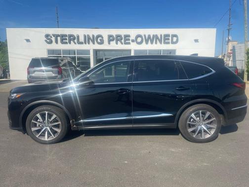 2025 Acura MDX w/Technology Package