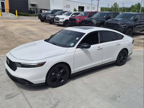 Platinum White Pearl 2024 Honda Accord Hybrid Sport-L