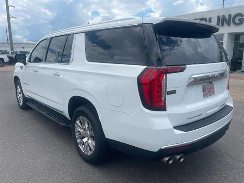 Summit White 2021 GMC Yukon XL Denali