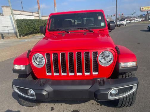 2022 Jeep Gladiator Overland
