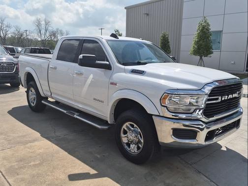 Bright White Clearcoat 2019 RAM 2500 Big Horn 4x4 Crew Cab 64 Box