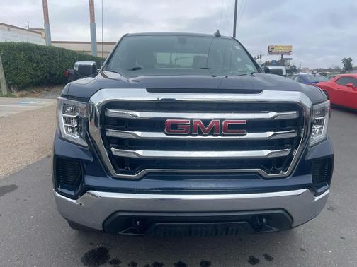 2020 GMC Sierra 1500 SLE