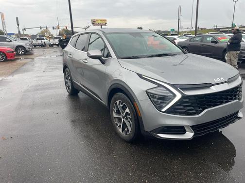 2024 Kia Sportage EX