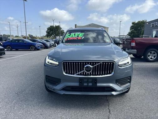 2020 Volvo XC90 T6 Momentum