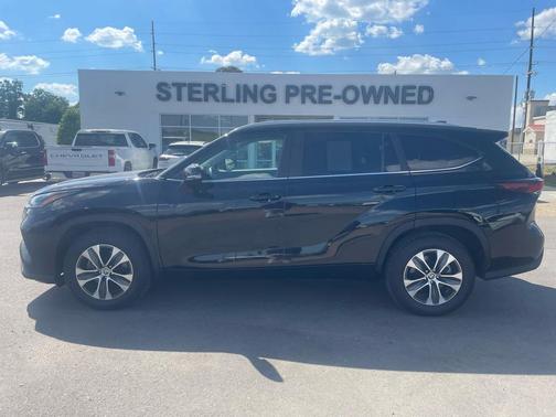 2024 Toyota Highlander XLE