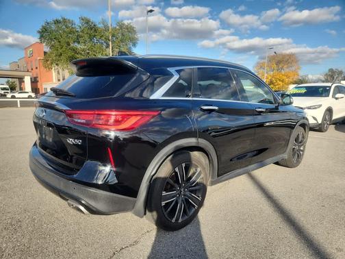 2021 INFINITI QX50 LUXE
