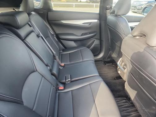 2021 INFINITI QX50 LUXE