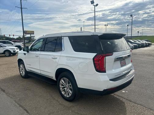 2022 GMC Yukon SLT