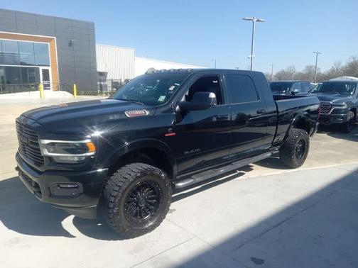 2021 RAM 2500 Laramie 4x4 Mega Cab 64 Box