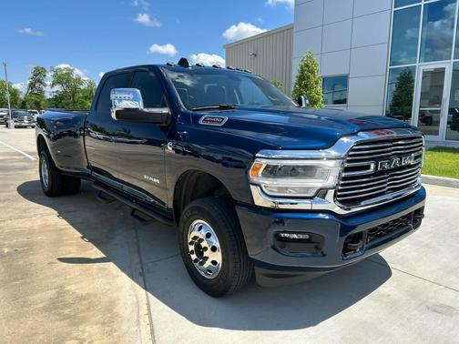 2024 RAM 3500 Laramie 4x4 Crew Cab 8 Box
