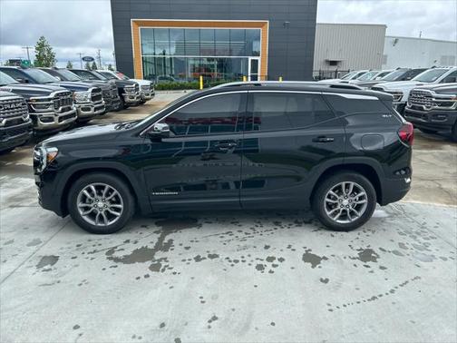2022 GMC Terrain SLT