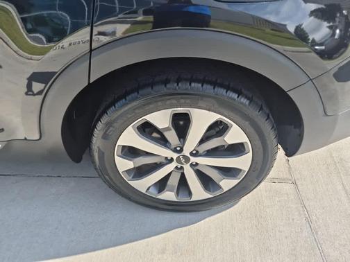 Ebony Black 2022 Kia Telluride S