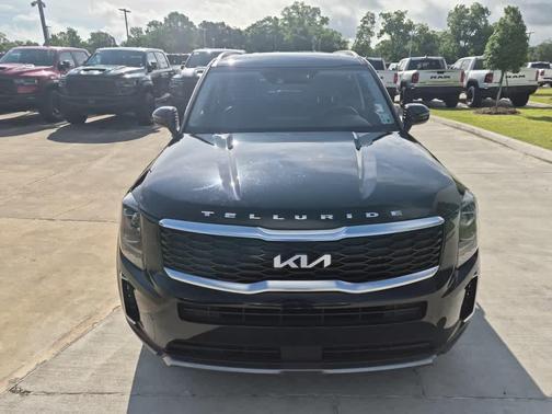 Ebony Black 2022 Kia Telluride S