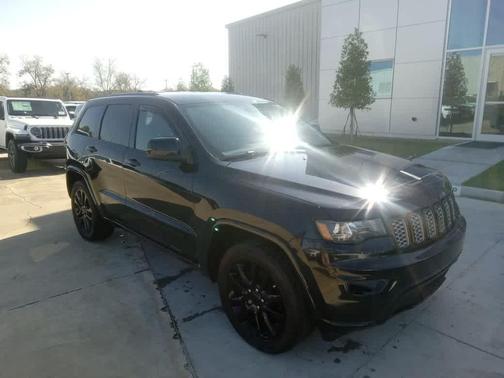 2019 Jeep Grand Cherokee Altitude
